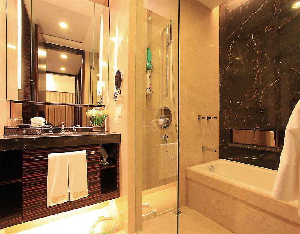 Guangzhou Heefun Apartment - Poly World Trading Center Shajing Luaran gambar